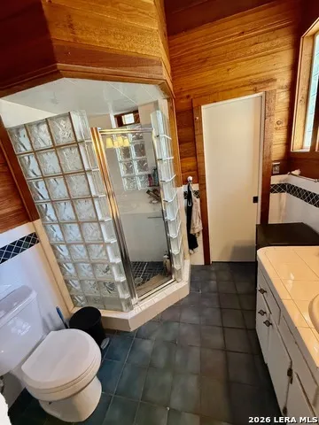 815 Getty Uvalde, TX 78801