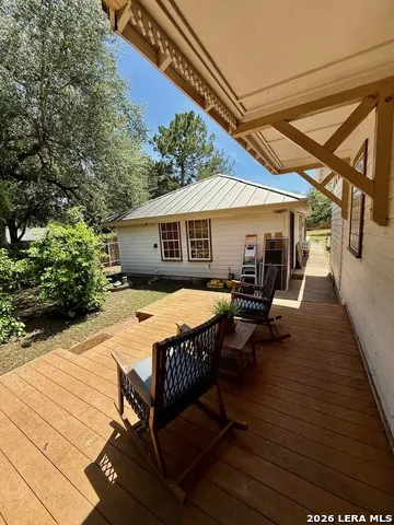 815 Getty Uvalde, TX 78801