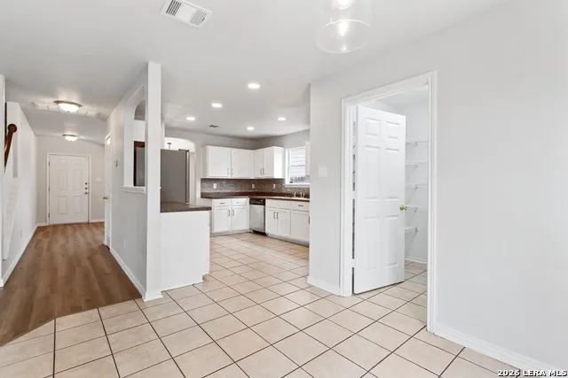 711 Chamomile San Antonio, TX 78245