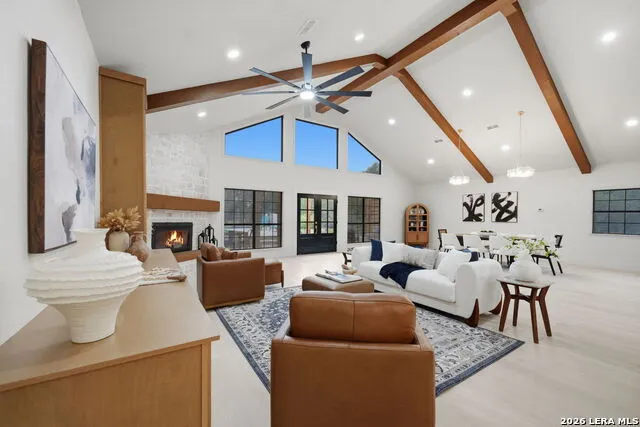 150 LAKE VIEW DR Boerne, TX 78006