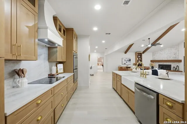 150 LAKE VIEW DR Boerne, TX 78006