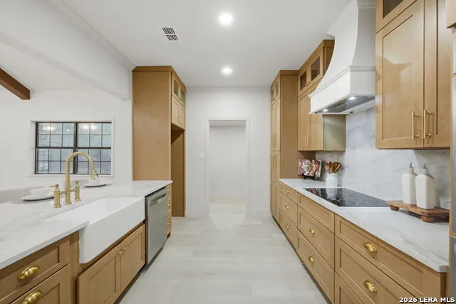 150 LAKE VIEW DR Boerne, TX 78006