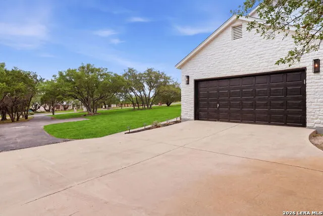 150 LAKE VIEW DR Boerne, TX 78006