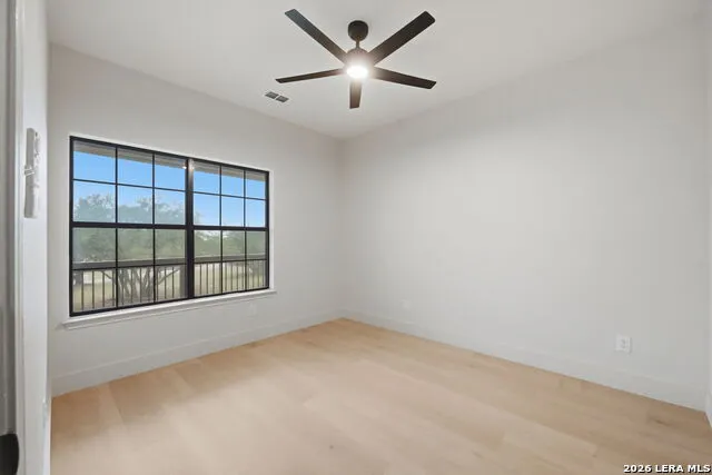 150 LAKE VIEW DR Boerne, TX 78006