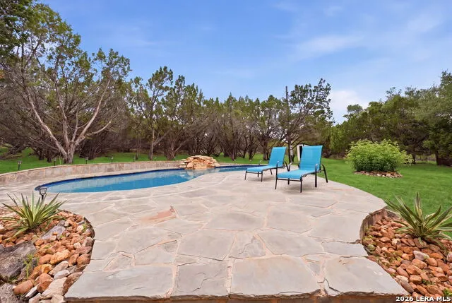 150 LAKE VIEW DR Boerne, TX 78006