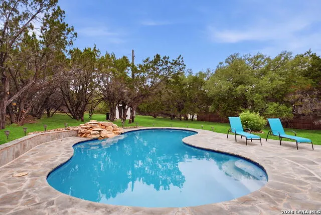 150 LAKE VIEW DR Boerne, TX 78006