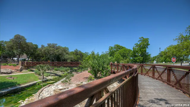 1018 Gladys Run Seguin, TX 78155