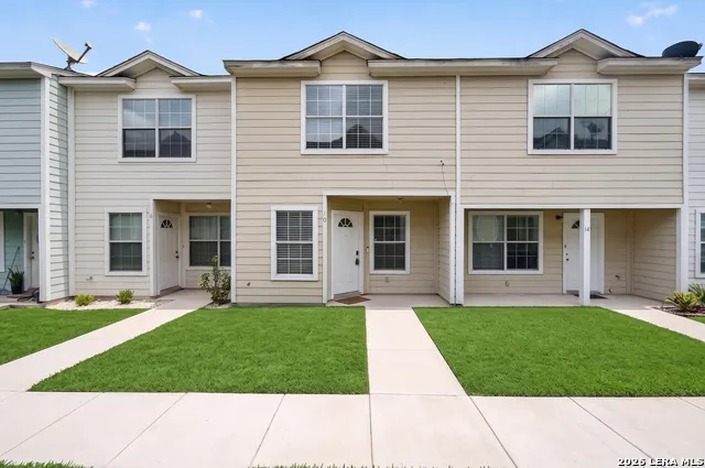 10 Bratton Dr San Antonio, TX 78245