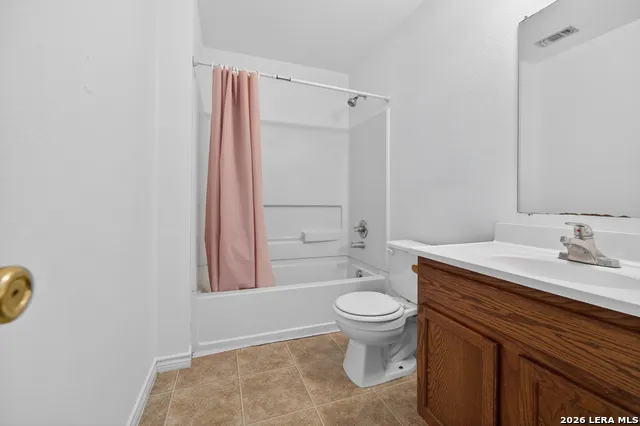 10 Bratton Dr San Antonio, TX 78245