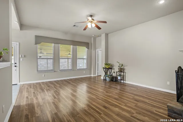 2847 Lakehills San Antonio, TX 78251