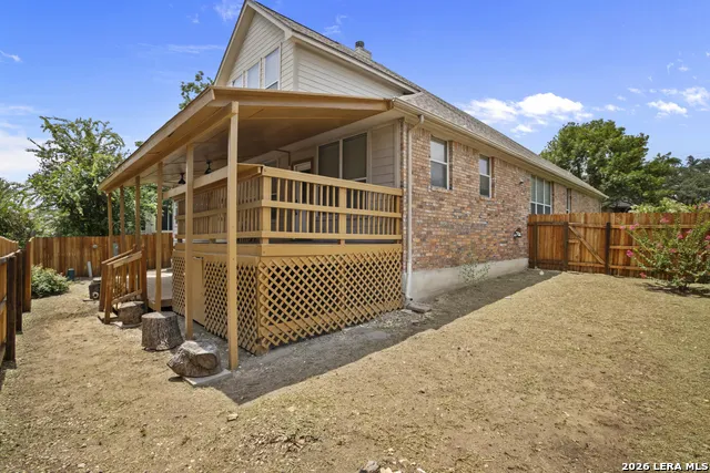 2847 Lakehills San Antonio, TX 78251