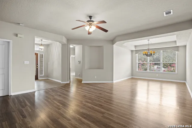 2847 Lakehills San Antonio, TX 78251