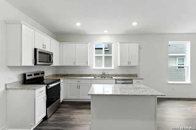5017 Conch Shell San Antonio, TX 78245