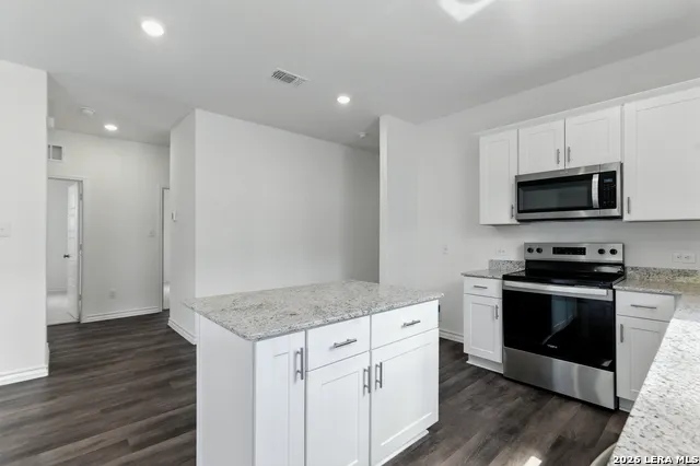 5017 Conch Shell San Antonio, TX 78245