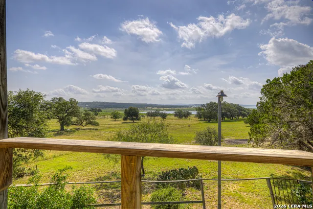 785 Park Shores Canyon Lake, TX 78133