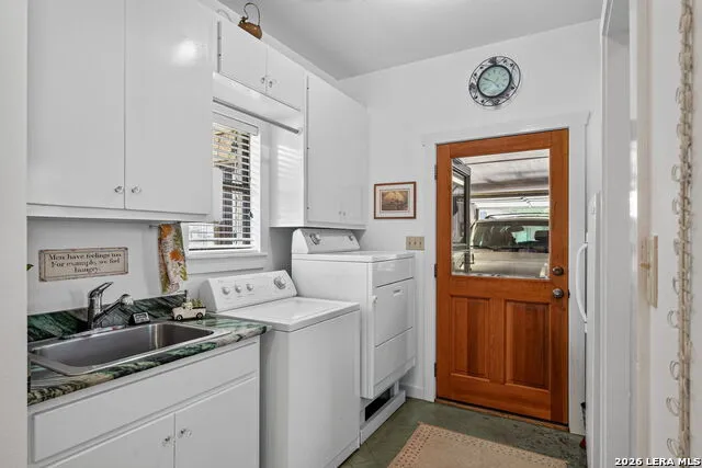 1348 LIVE OAK RDG Bandera, TX 78003