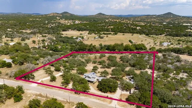 1348 LIVE OAK RDG Bandera, TX 78003