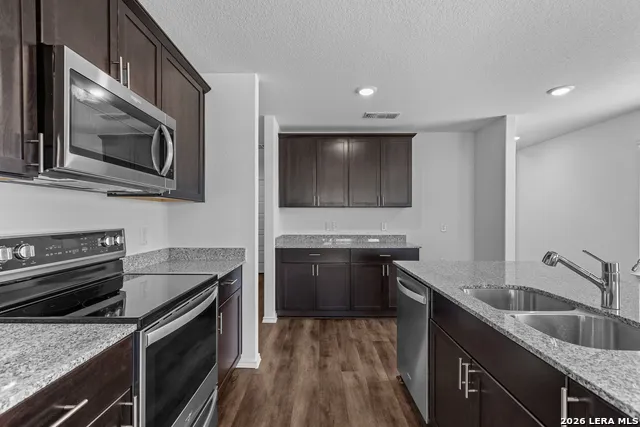 12047 MUTTON BUSTING DRIVE San Antonio, TX 78254