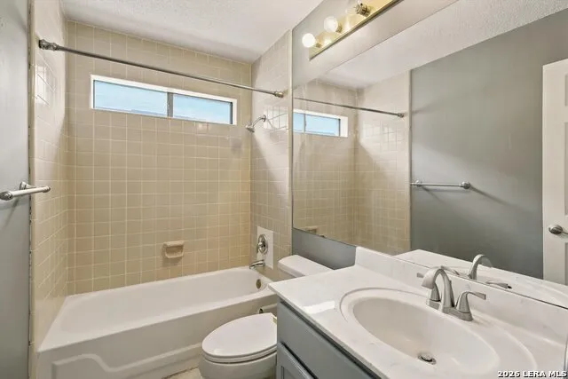 8814 Lost Woods San Antonio, TX 78240