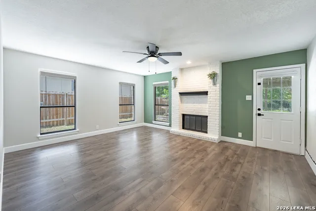 5934 SPRING VLY San Antonio, TX 78247
