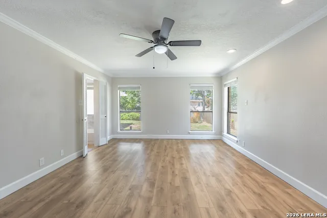 5934 SPRING VLY San Antonio, TX 78247