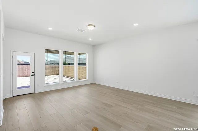 1226 BOVINA San Antonio, TX 78253