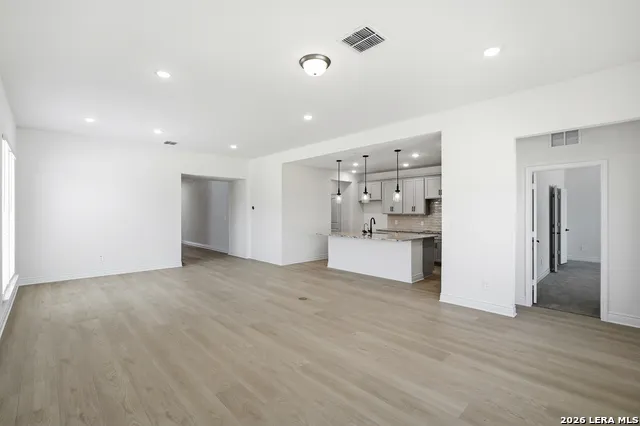 1226 BOVINA San Antonio, TX 78253