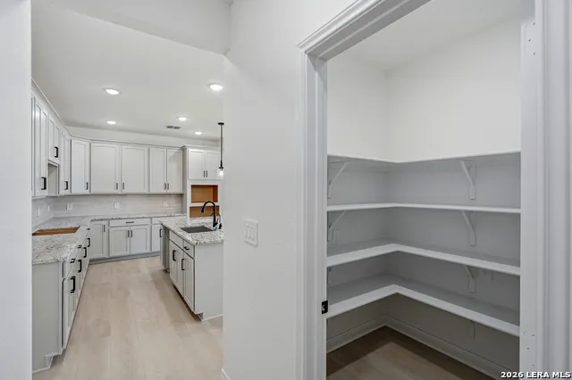 1226 BOVINA San Antonio, TX 78253