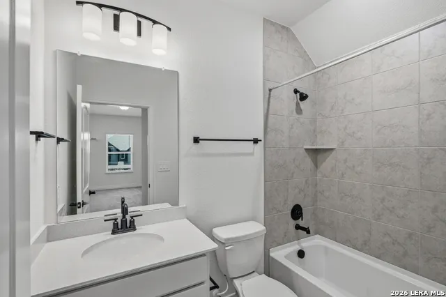 1226 BOVINA San Antonio, TX 78253