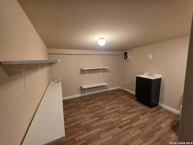 402 Chipinque San Antonio, TX 78237
