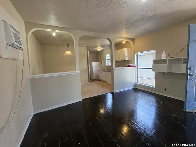 402 Chipinque San Antonio, TX 78237