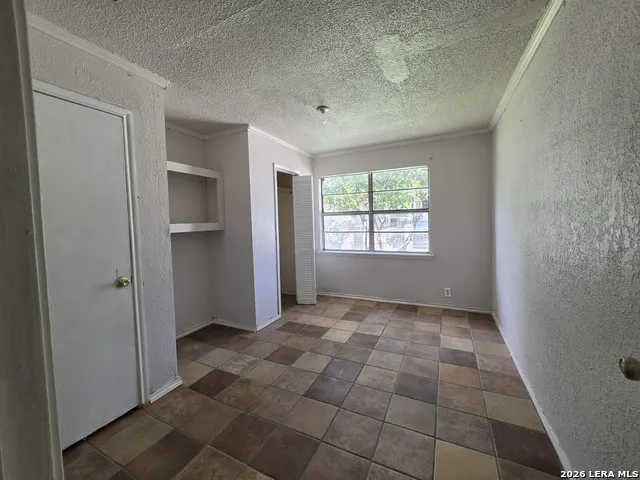 402 Chipinque San Antonio, TX 78237