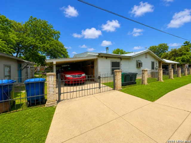 402 Chipinque San Antonio, TX 78237