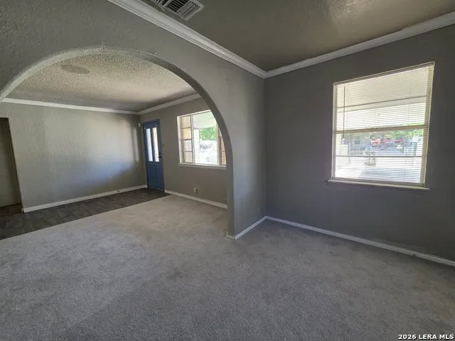 402 Chipinque San Antonio, TX 78237