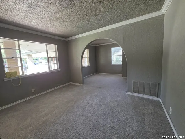 402 Chipinque San Antonio, TX 78237