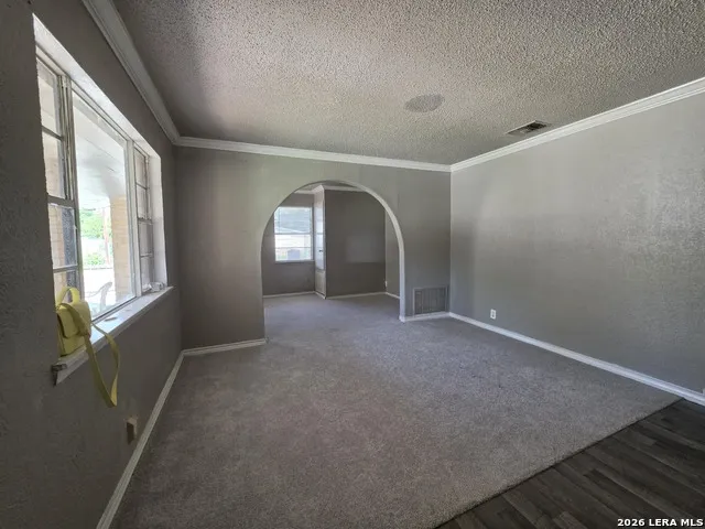 402 Chipinque San Antonio, TX 78237