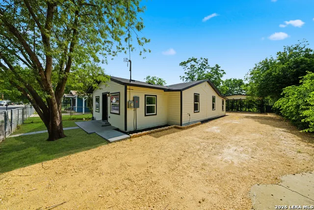 1604 Calle Valencia San Antonio, TX 78237