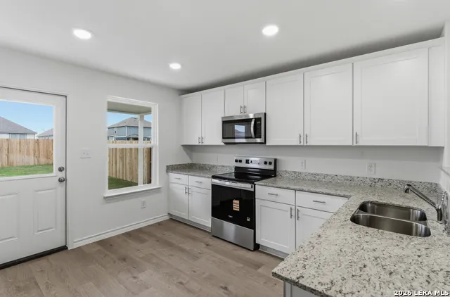 13324 Palm Frond San Antonio, TX 78245