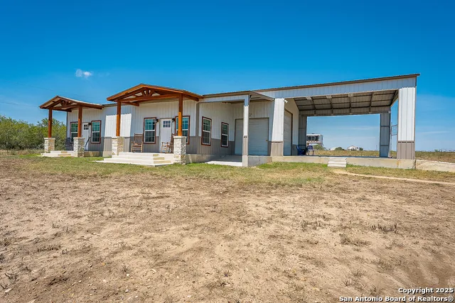 7315 NEW SULPHUR SPRINGS RD San Antonio, TX 78263