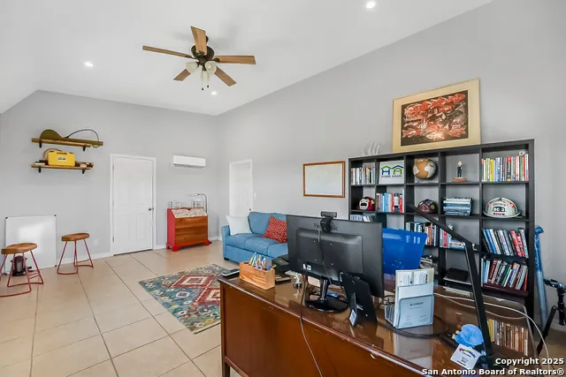 7315 NEW SULPHUR SPRINGS RD San Antonio, TX 78263