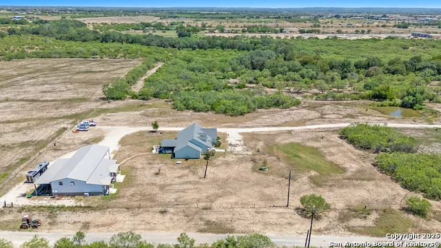 7315 NEW SULPHUR SPRINGS RD San Antonio, TX 78263
