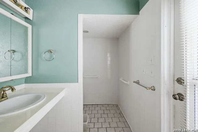 13285 ANTONIO DR Helotes, TX 78023