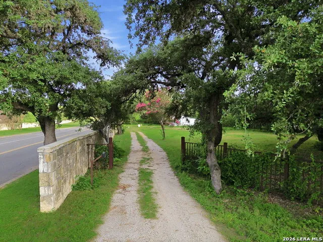 13285 ANTONIO DR Helotes, TX 78023
