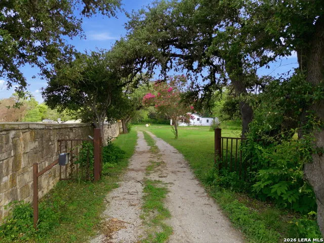 13285 ANTONIO DR Helotes, TX 78023