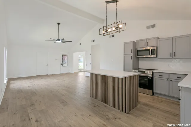 1719 Talcott San Antonio, TX 78232
