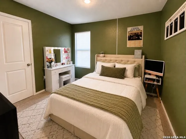 13810 HAYSTACK RDG San Antonio, TX 78252