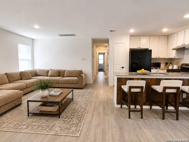 13810 HAYSTACK RDG San Antonio, TX 78252