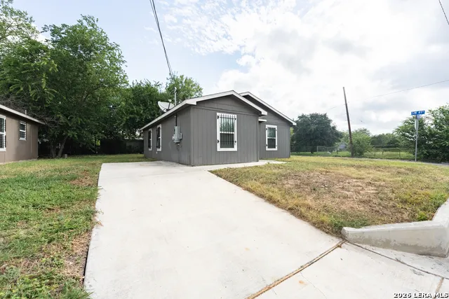 4903 TYSON ST San Antonio, TX 78237