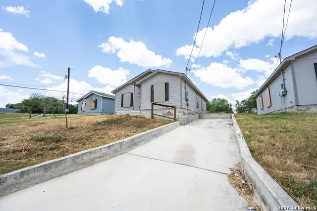 1007 YUCCA ST San Antonio, TX 78220