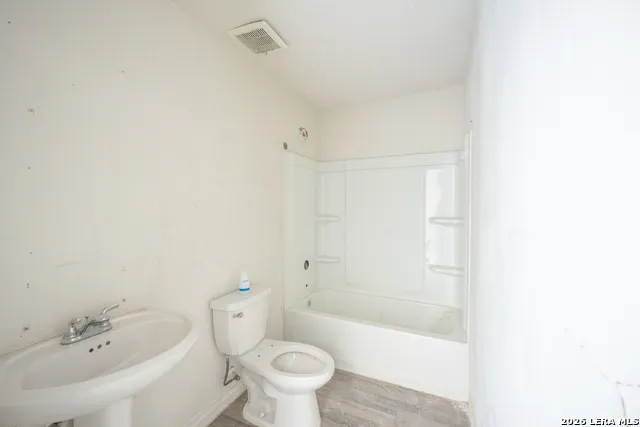 1007 YUCCA ST San Antonio, TX 78220